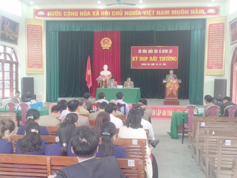 Hội đồng nhân dân xã Khóa XIX tổ chức kỳ họp bất thường